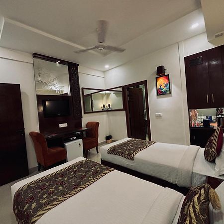 Taj Inn Hotel Agra  Bagian luar foto