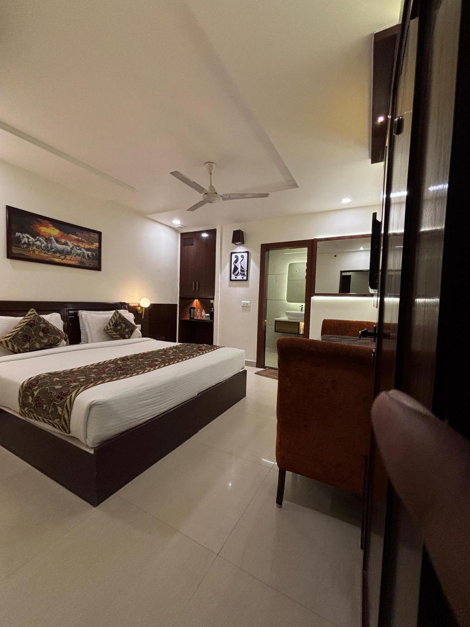 Taj Inn Hotel Agra  Bagian luar foto
