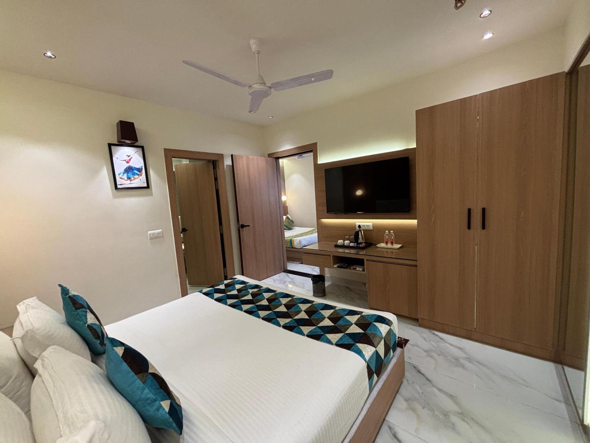 Taj Inn Hotel Agra  Bagian luar foto