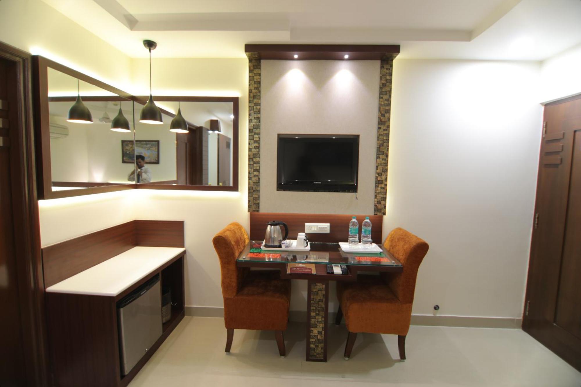 Taj Inn Hotel Agra  Bagian luar foto